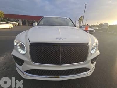 2021 Bentley® Bentayga !! واصل إلى المرفأ بدون جمرك !!