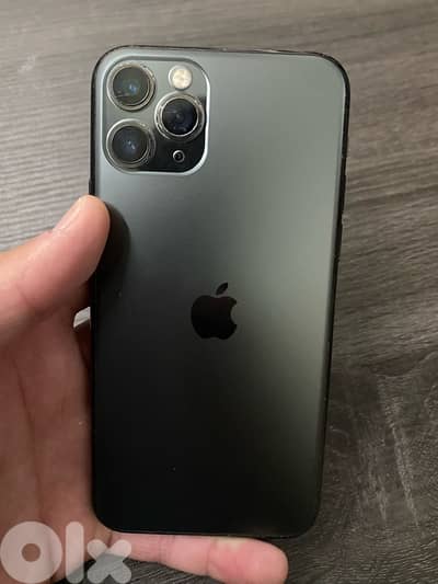 iphone 11 pro 256gb  87% بطاريتو