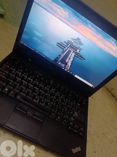 لابتوب لينوفو ثينك باد x220للبيع