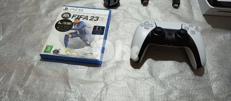 Playstation 5 slim European with one controller All cable and one game 3