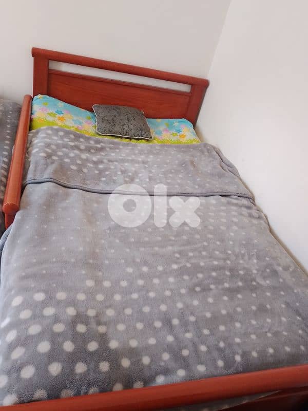 Takhet Khachab Zen Mefred w nos 1