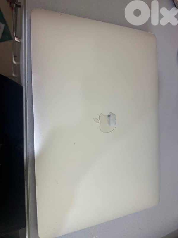 MacBook Pro 13” M2 (2022) – 8GB RAM 4