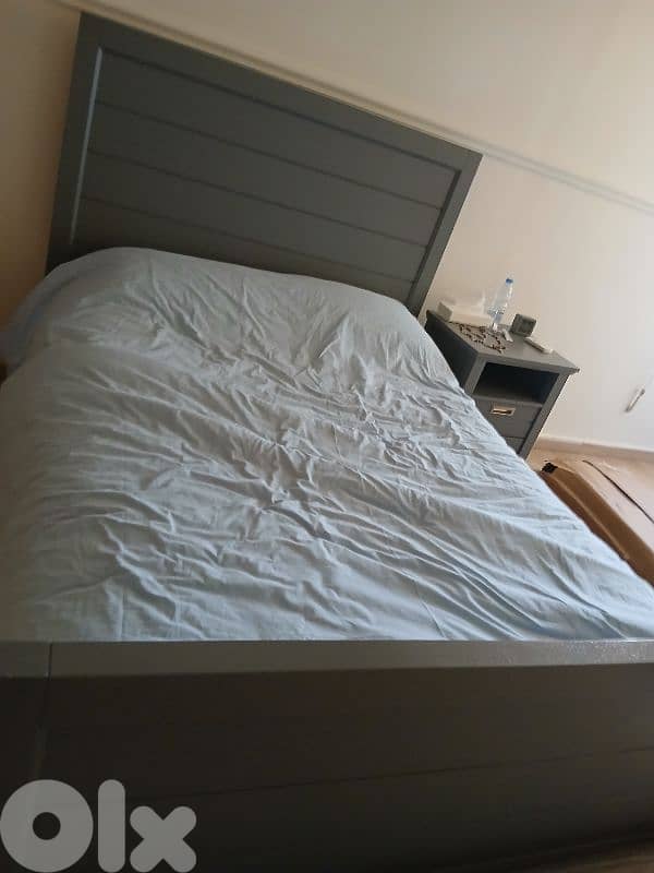 beds plus mattresses plus nightstand 2