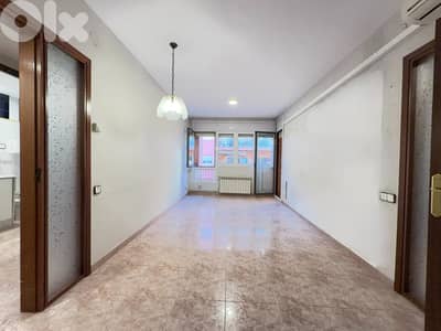 Spain Barcelona Get your residency! apartment good location PR-00418
