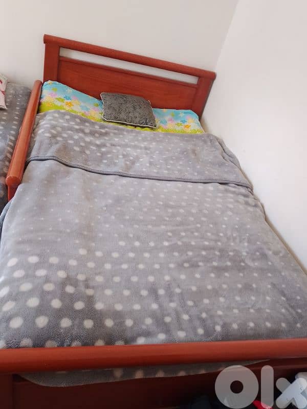 Takhet Khachab Zen Mefred w nos 4