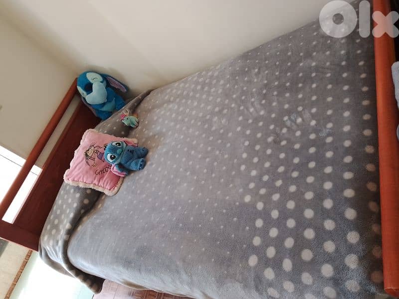 Takhet Khachab Zen Mefred w nos 5