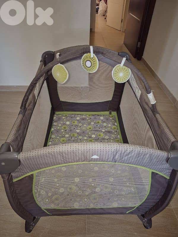 Baby foldable bed 8