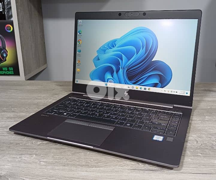 laptop Zbook touch - 4 gb vga - 512/16 8