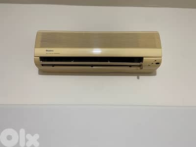 For sale 2 Ac, 1st AC GREE 9000 BTU. 2nd AC Samsung 12000 BTU