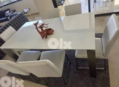 طاولة سفرة وكومندينا