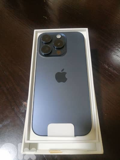 iPhone 15 pro 512GB like new zero scratch not open box