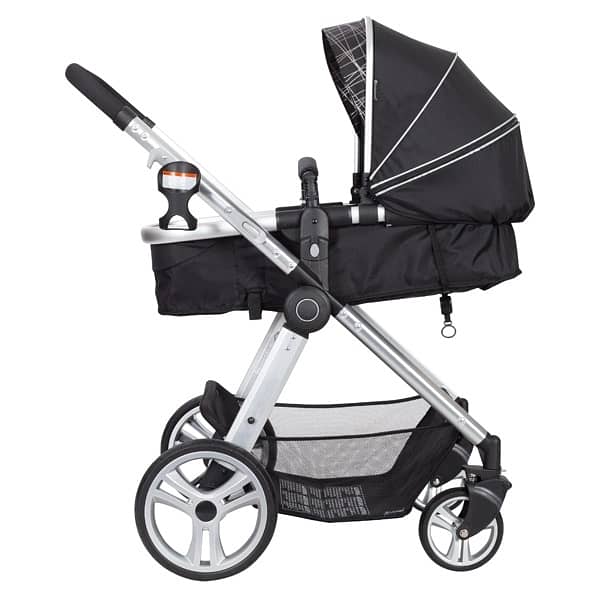 BABY TREND. STROLLER + CARSEAT + BED 4