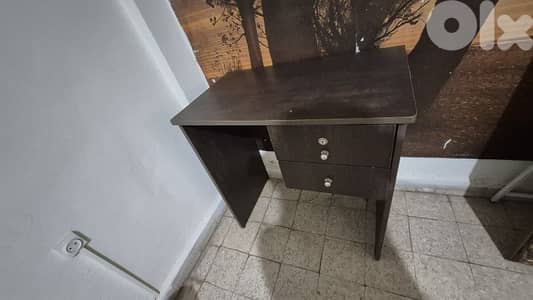 Working desk for sale