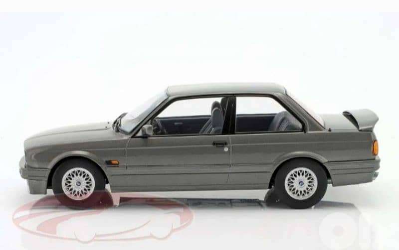 BMW ( E30) 320is 1989 diecast car model 1;18 2