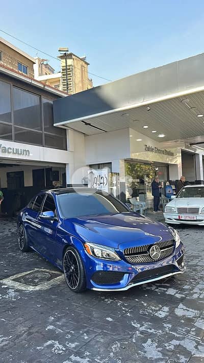 Mercedes-Benz C300  2018