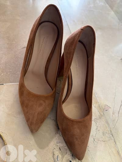 Maison Brown heels