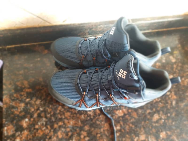 Columbia Original Shoes (Brand New) 4