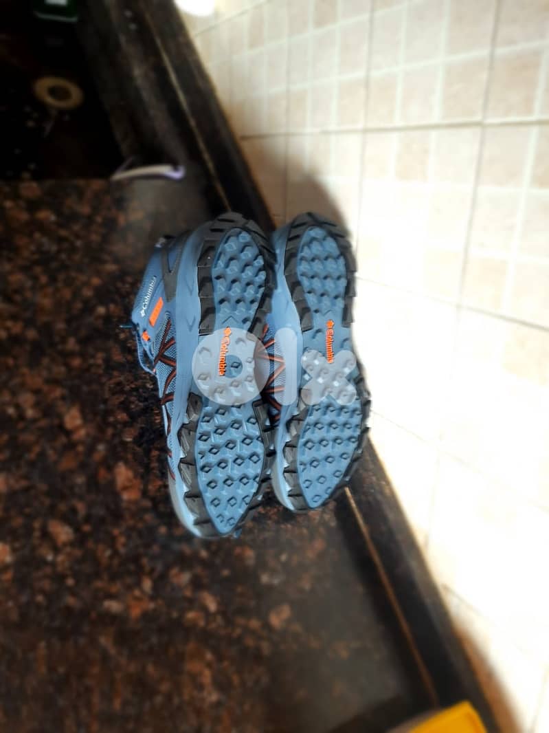 Columbia Original Shoes (Brand New) 5