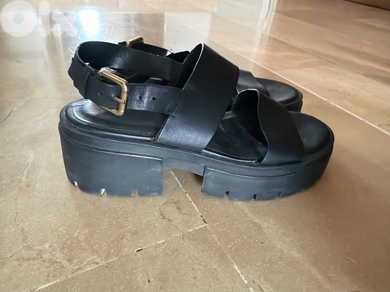 Zara chunky sandals 1