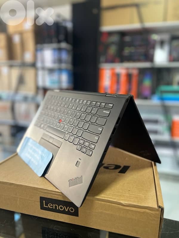 thinkpad x1 yoga touch flip x360 1