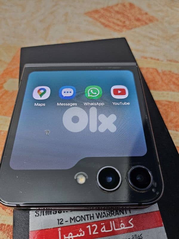 Samsung galaxy z flip 5 3