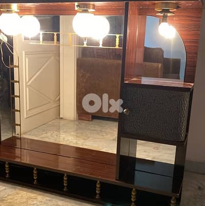 vanity - تسريحة