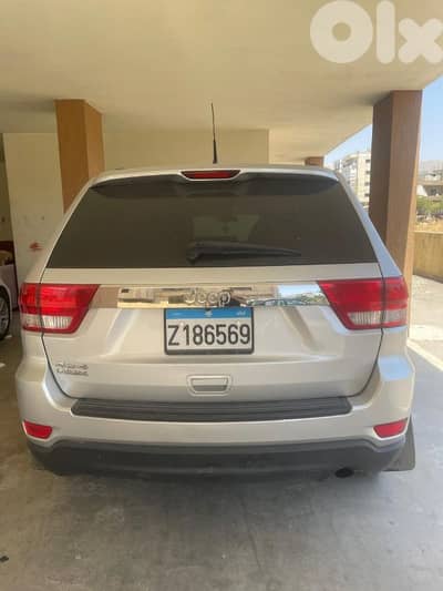 جيب جراند شيروكى 2011