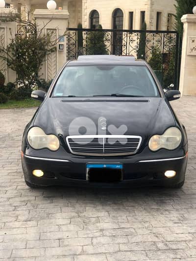 Mercedes-Benz 240/260/280 2004