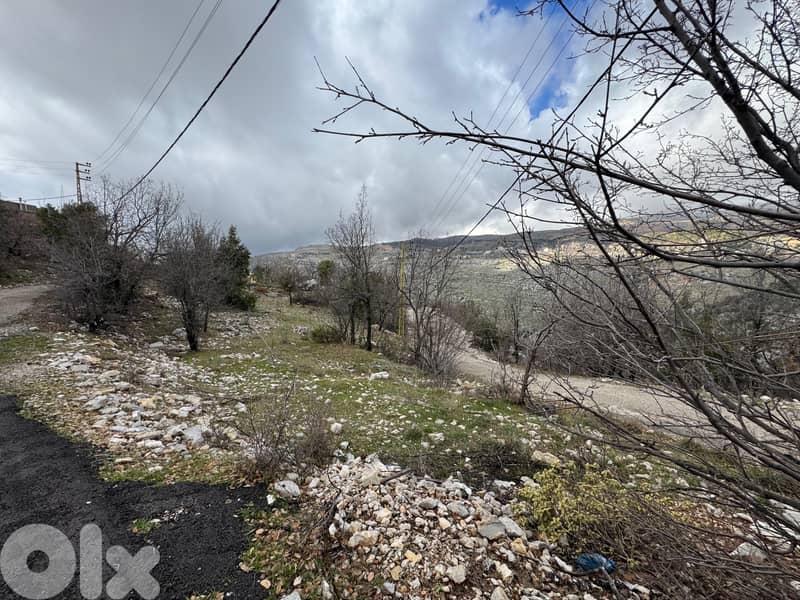 Tarchich | 650m² Land | ZONE 25/50 | Road Access | Open Mountain View 2