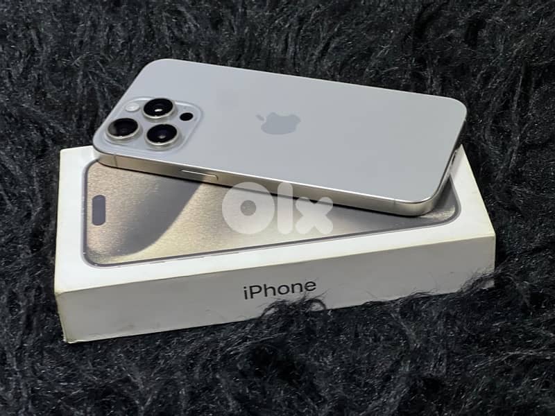 iPhone 15 Pro Max . 256 2