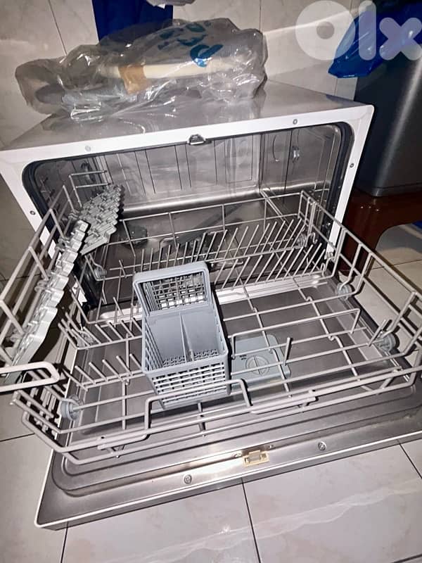 Dish washer 1