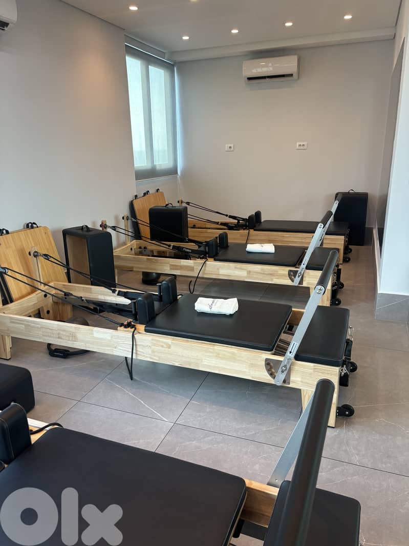 Barely used (2months) reformer Pilates beds 1