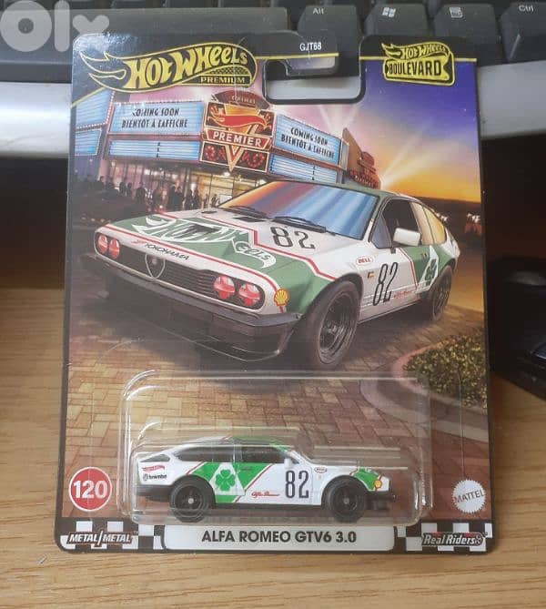 Hot Wheels Boulevard (Premium) diecast car model 1;64 1