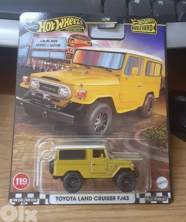 Hot Wheels Boulevard (Premium) diecast car model 1;64 2