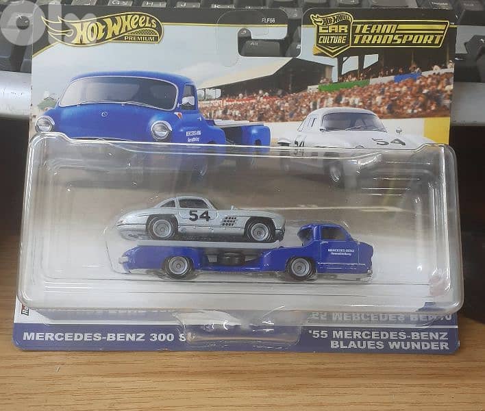 Hot Wheels Premium (2 car set) diecast car model 1;64 1