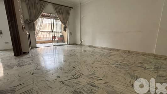 Apartment for Sale in Ras El Nabehشقة للبيع في رأس النبع