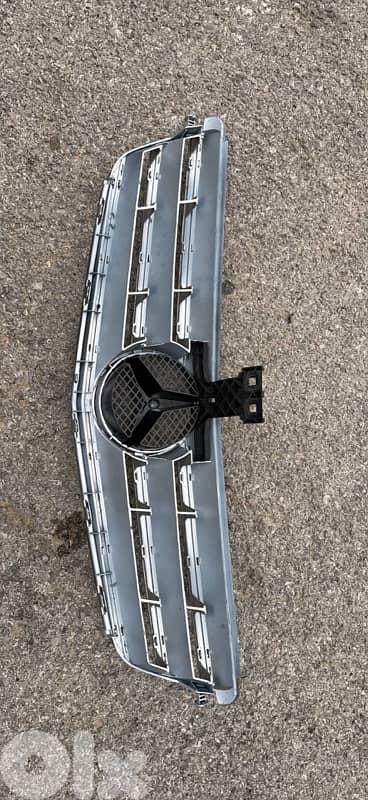 mercedes w204 grille 1