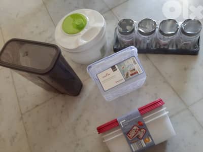 Tupperware +Jatte شروة قطع بلاستيك لقطة