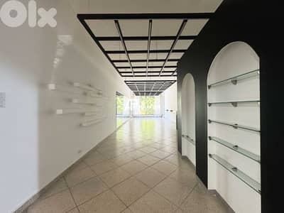 52 Sqm - Office For Sale in Achrafieh Sodeco