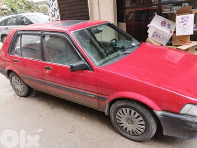 تويوتا كورولا 1988
