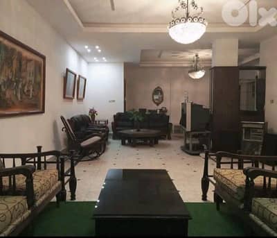 SPACIOUS APARTMENT IN AIN EL MRAISSEH PRIME | 4 BEDROOMS | AMKK-332
