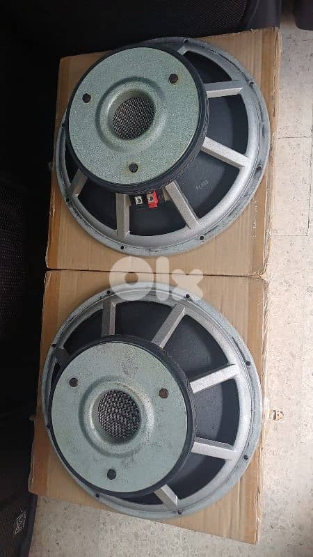 2 woofer 15" peavey black widow usa 1