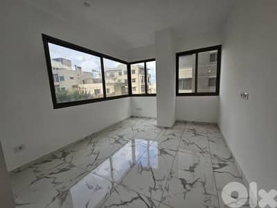 180SQM Apartment for sale in Furn El Chebbak