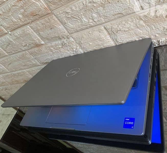 core i7 11th gen 16/512 3