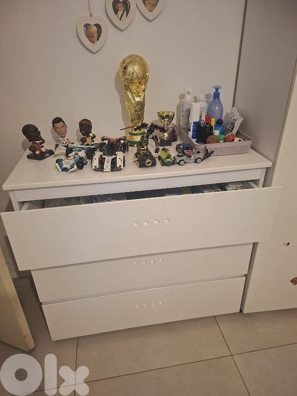 closets for. sale like new 2