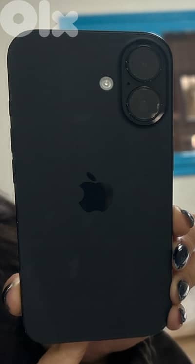 iphone 16 black very clean used