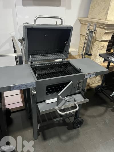 charcoal barbecue grill