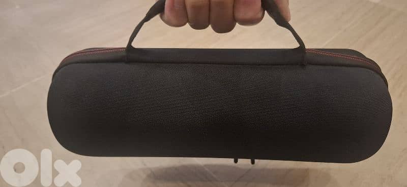 2 JBL Charge 3 with original adapter and bag 3