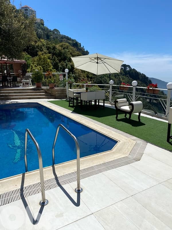 private villa  baakleen 3