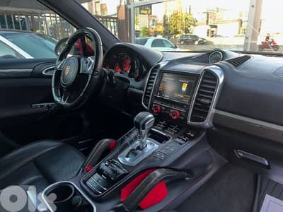 Porsche Cayenne GTS 2013